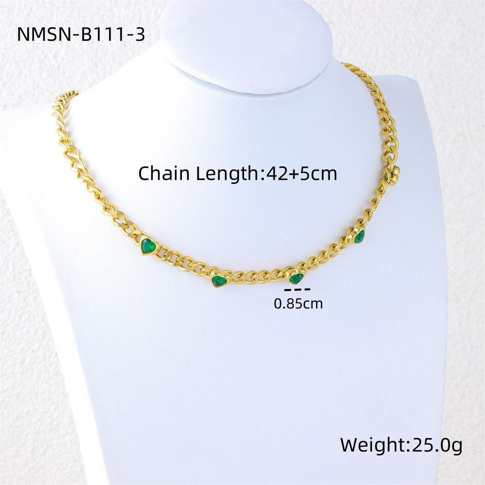 Collana Minimalista a Cuore in Acciaio al Titanio da Donna con Placcatura in Oro 18K e Intarsio di Zirconi Colorati