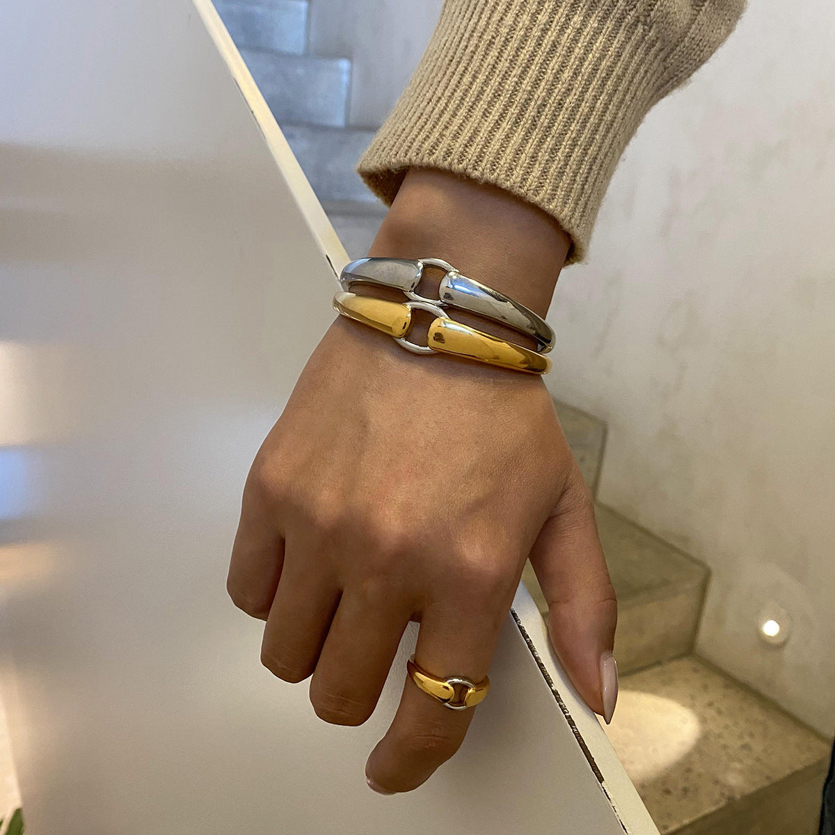 Orecchini minimalisti color-block in acciaio inossidabile con finitura placcata per donna