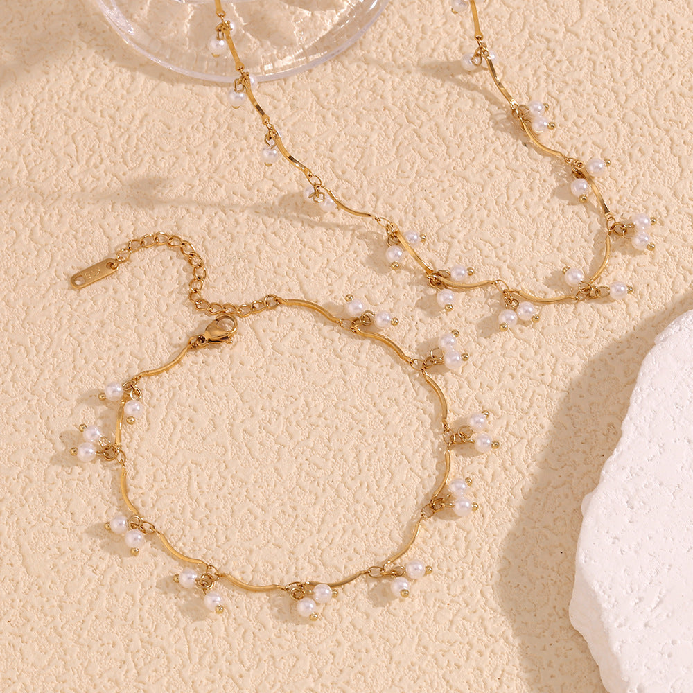 Minimalist Geometric Stainless Steel Pendant Necklace with 18K Gold Plating and Pearl-Style Accents for Women