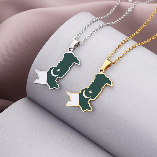 Collana con Pendente Geometrico Etnico Vintage da Donna e Uomo in Acciaio Inossidabile con Pendente in Acciaio al Titanio e Finitura Placcata su Catena ad "O"
