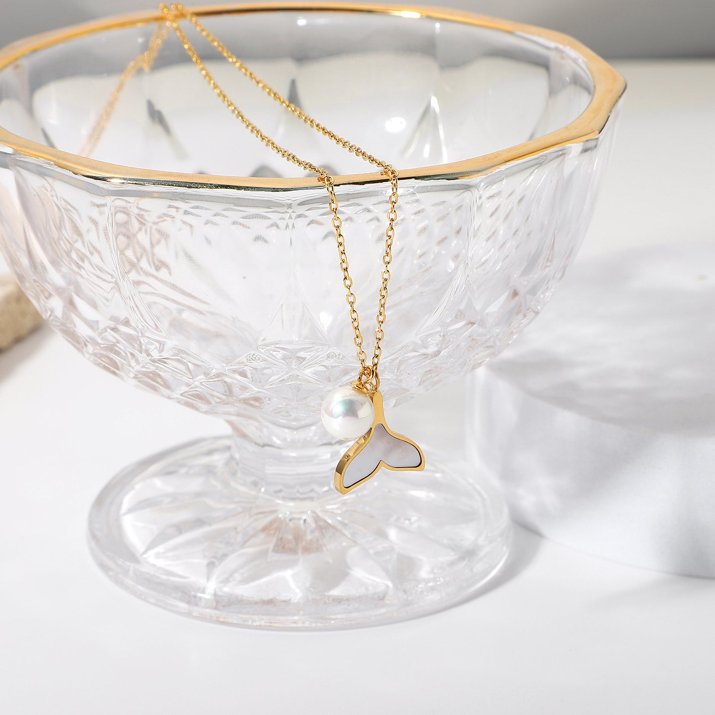 INS-Inspired Geometric Shell Mermaid Pearl Pendant Necklace for Women in Stainless Steel with 14K Gold Plating