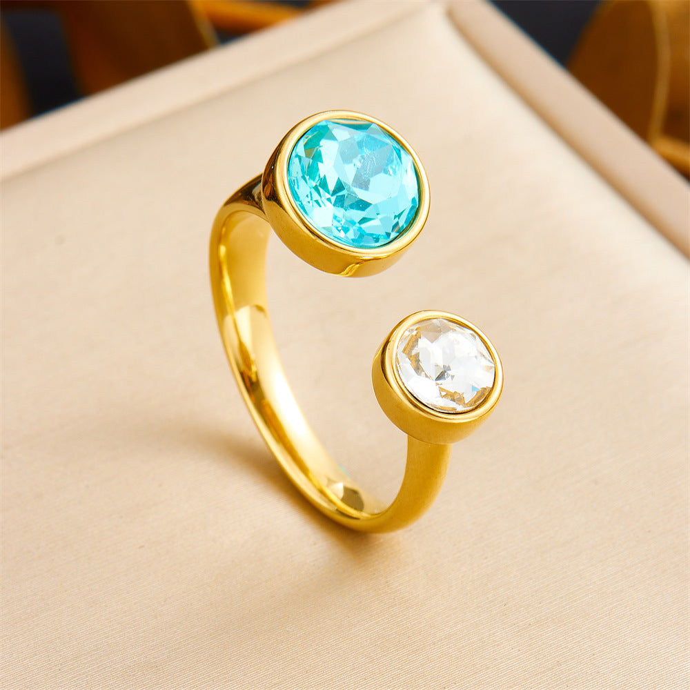 Anillo de acero inoxidable geométrico de estilo vintage con baño de oro de 18 quilates y detalle de corazón asimétrico para mujer