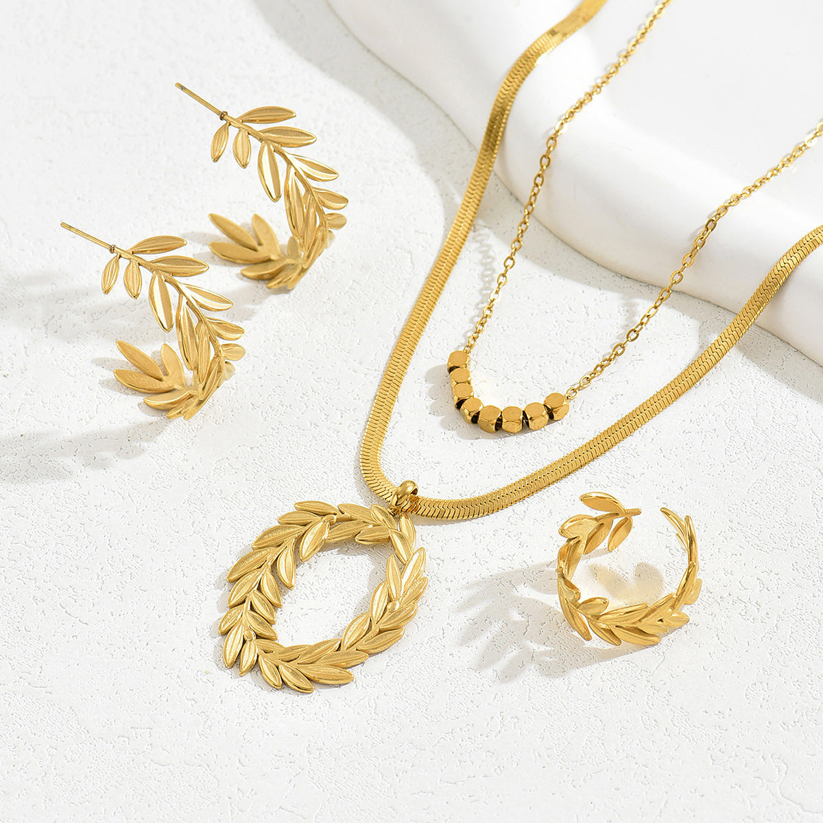Juego de collar con colgante de espiga de trigo de estilo rústico para mujer con pendientes, anillo y pulsera con estampado floral y acabado chapado en cobre