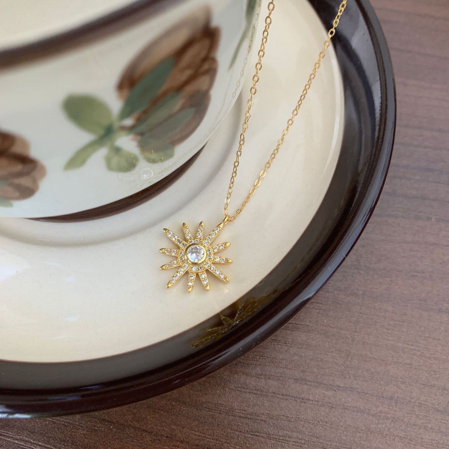Minimalist Chic Six-Pointed Star Pendant Necklace in 925 Sterling Silver with Beaded Chain
