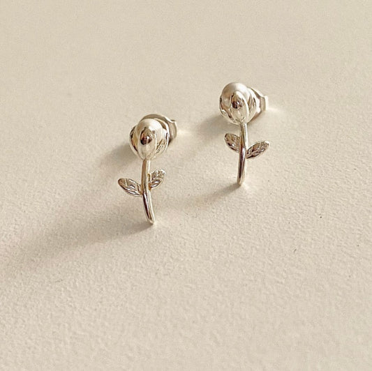 Minimalist Sweet 925 Sterling Silver Teardrop Flower Pearl Inlay Earrings