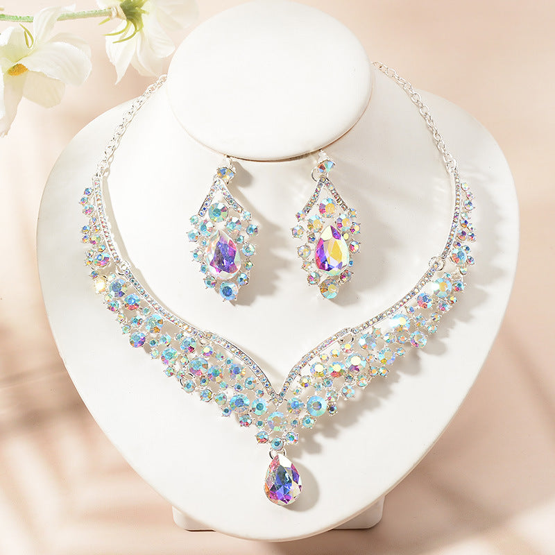 Luxury Elegant Rhinestone Plated Heart Teardrop Round Oval Pendant Necklace and Earrings Set for Women