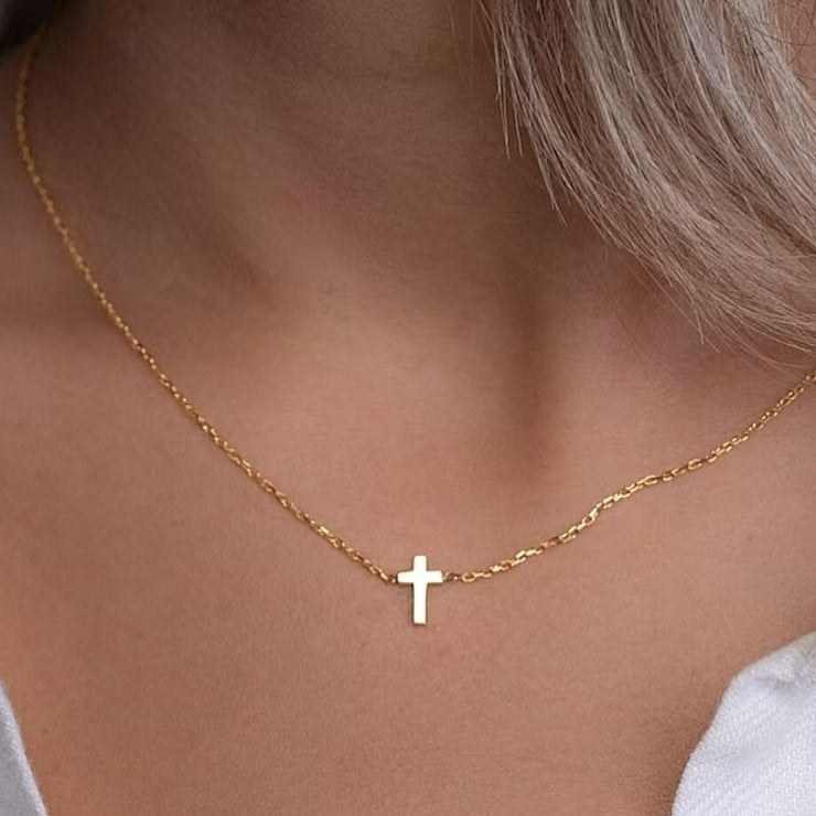 Minimalist Solid Copper Cross Pendant Necklace for Women with Gold Plating, O-Chain, Delicate Clavicle Chain in Contemporary Style