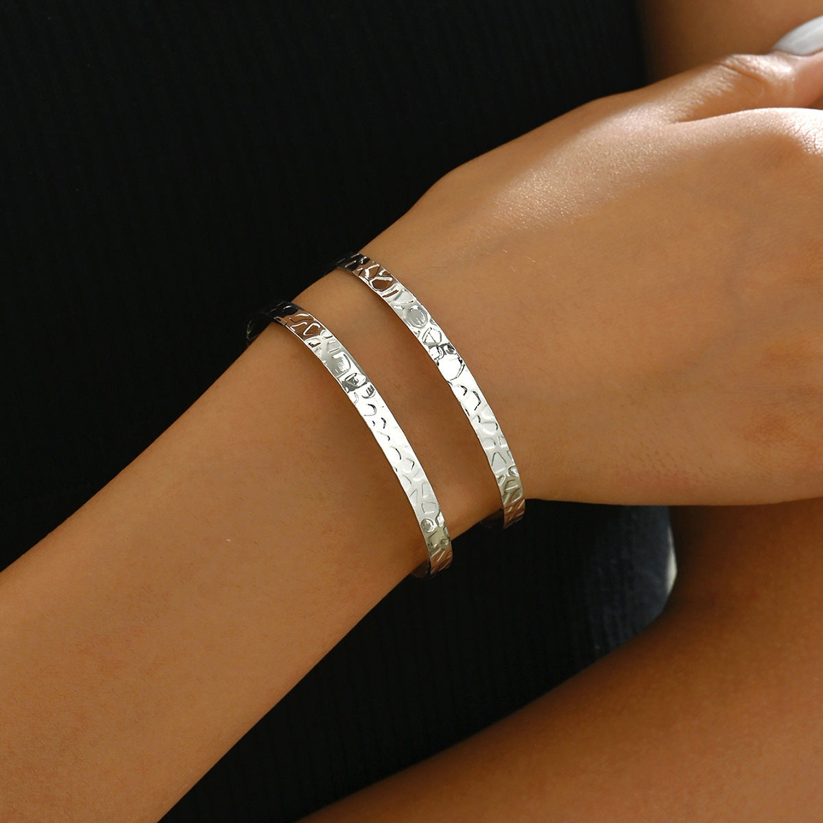 Bracciale geometrico regolabile a doppio strato da donna per pendolari, in lega di zinco con finitura placcata