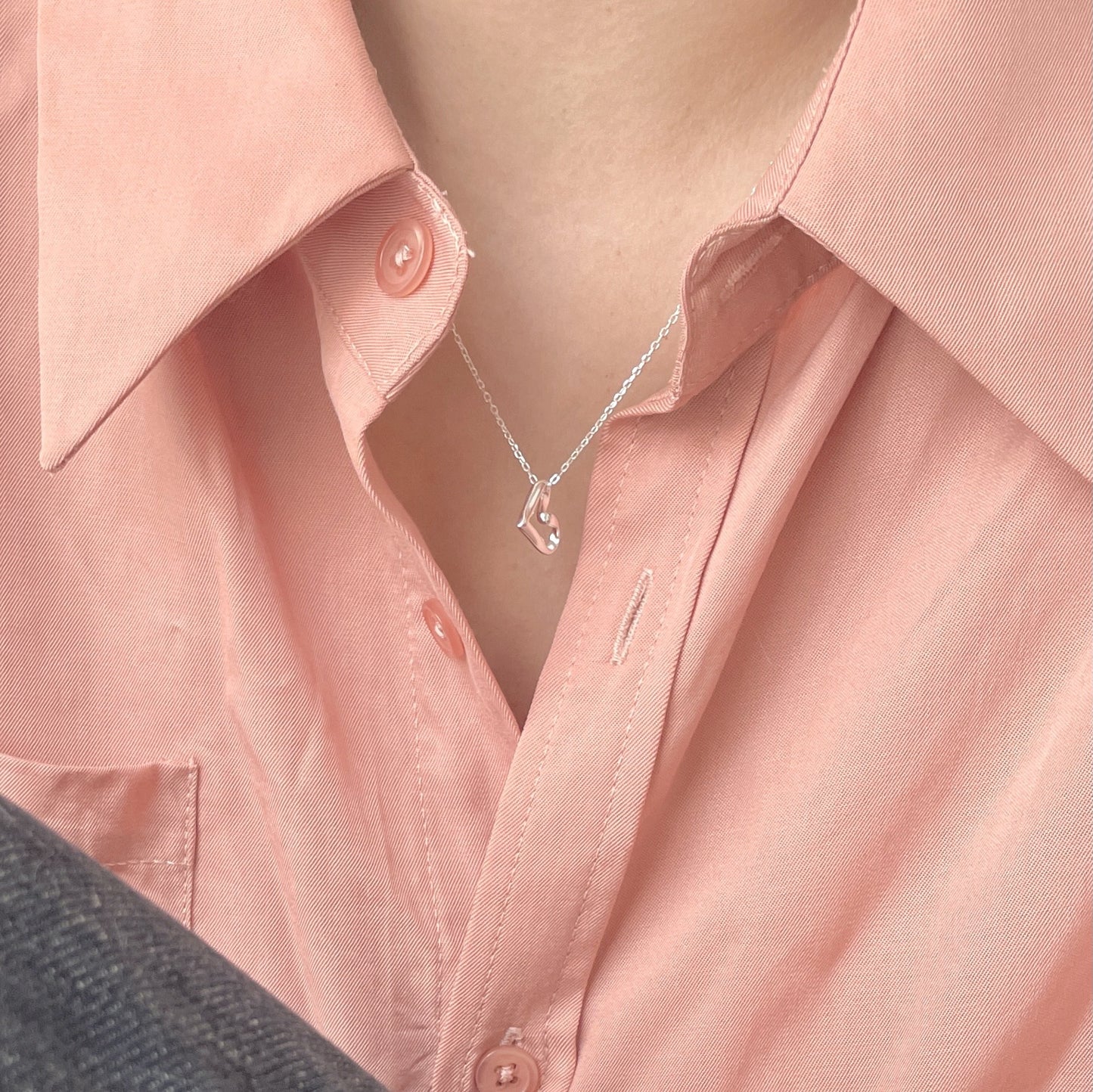 Minimalist Heart-Shaped 925 Sterling Silver Necklace with Geometric Pendant and Polished Finish