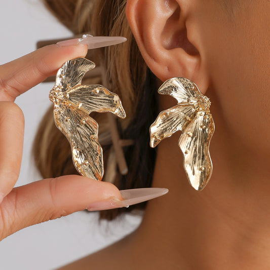 Vintage Minimalist Geometric Wing Alloy Plated Stud Earrings for Women