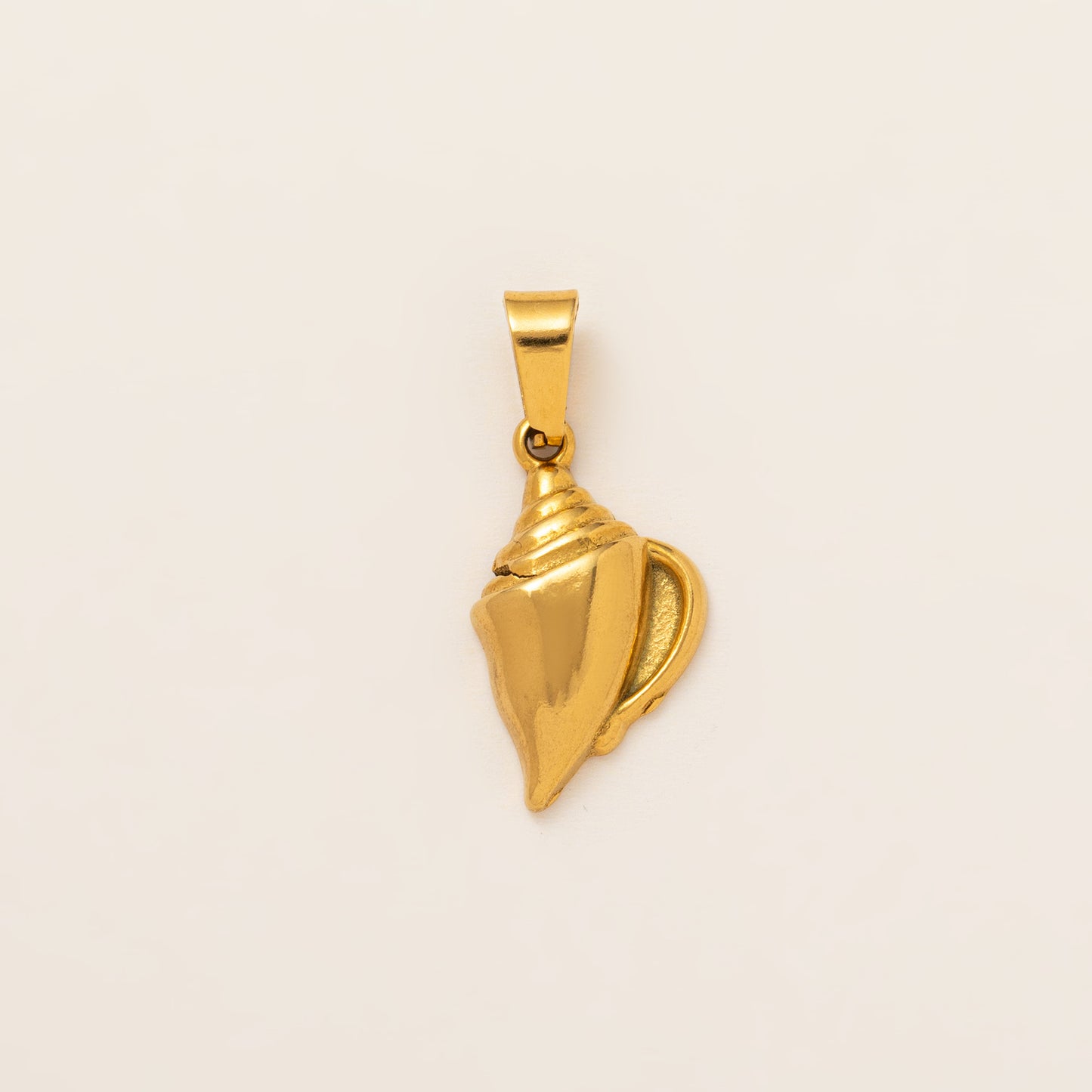 Minimalist 18K Gold Plated Titanium Steel Butterfly Charm Bar with Shell Conch Elements for Women