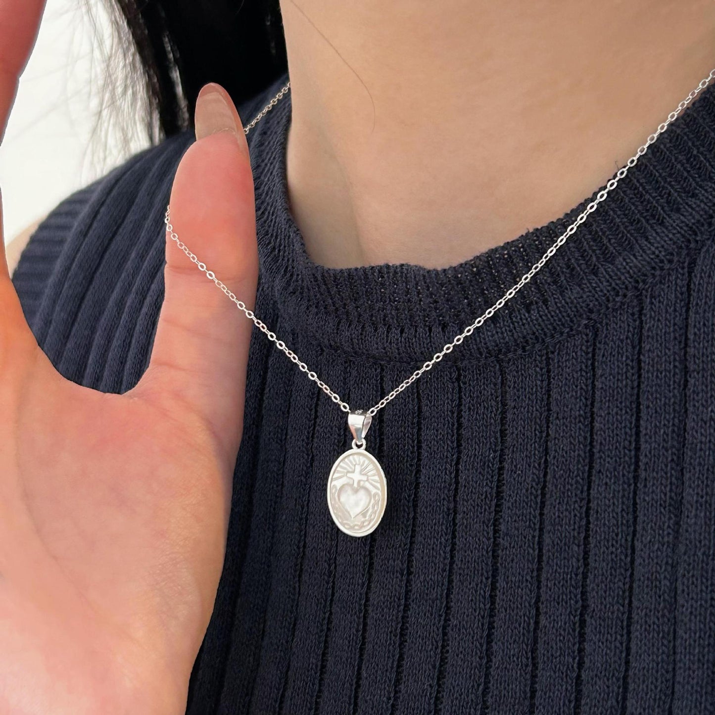 Minimalist Heart-Shaped 925 Sterling Silver Necklace with Gold Plating on Cross Chain for Women