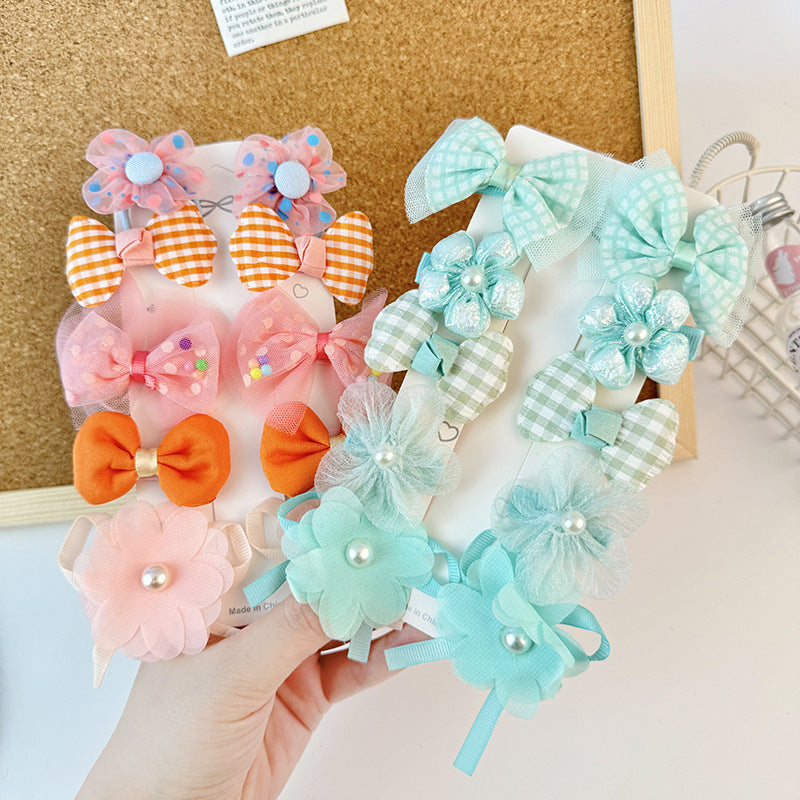 Sweet Bow-Shaped Hair Clip for Kids with Floral and Gingham Pattern Fabric Design, Tulle Netting and Macaron Color Accents