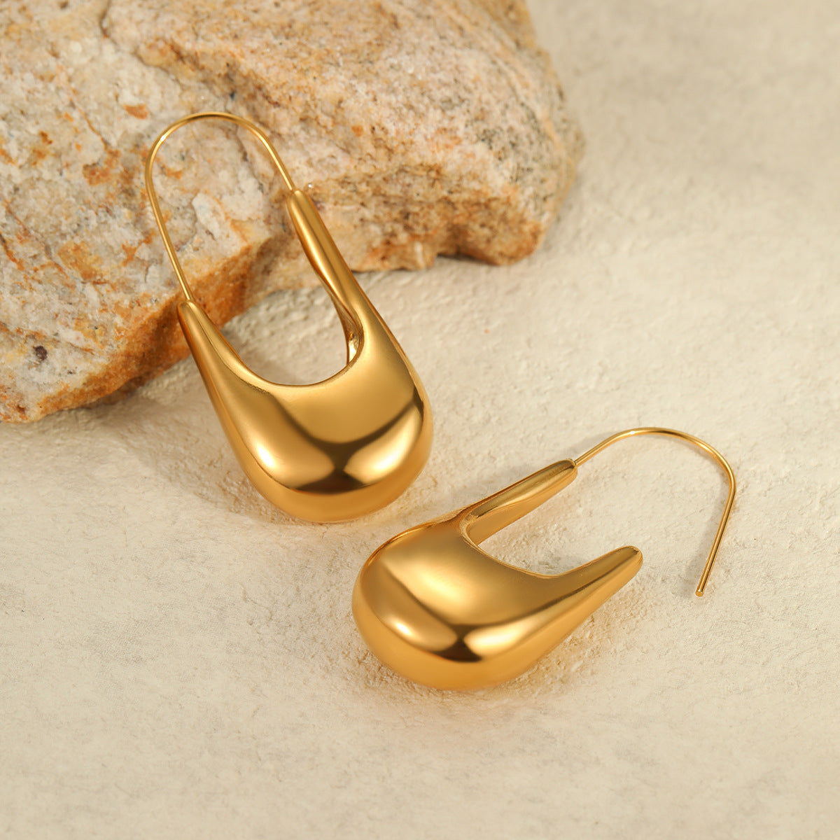 Orecchini a clip geometrici minimalisti in acciaio inossidabile placcato oro 18K per donna