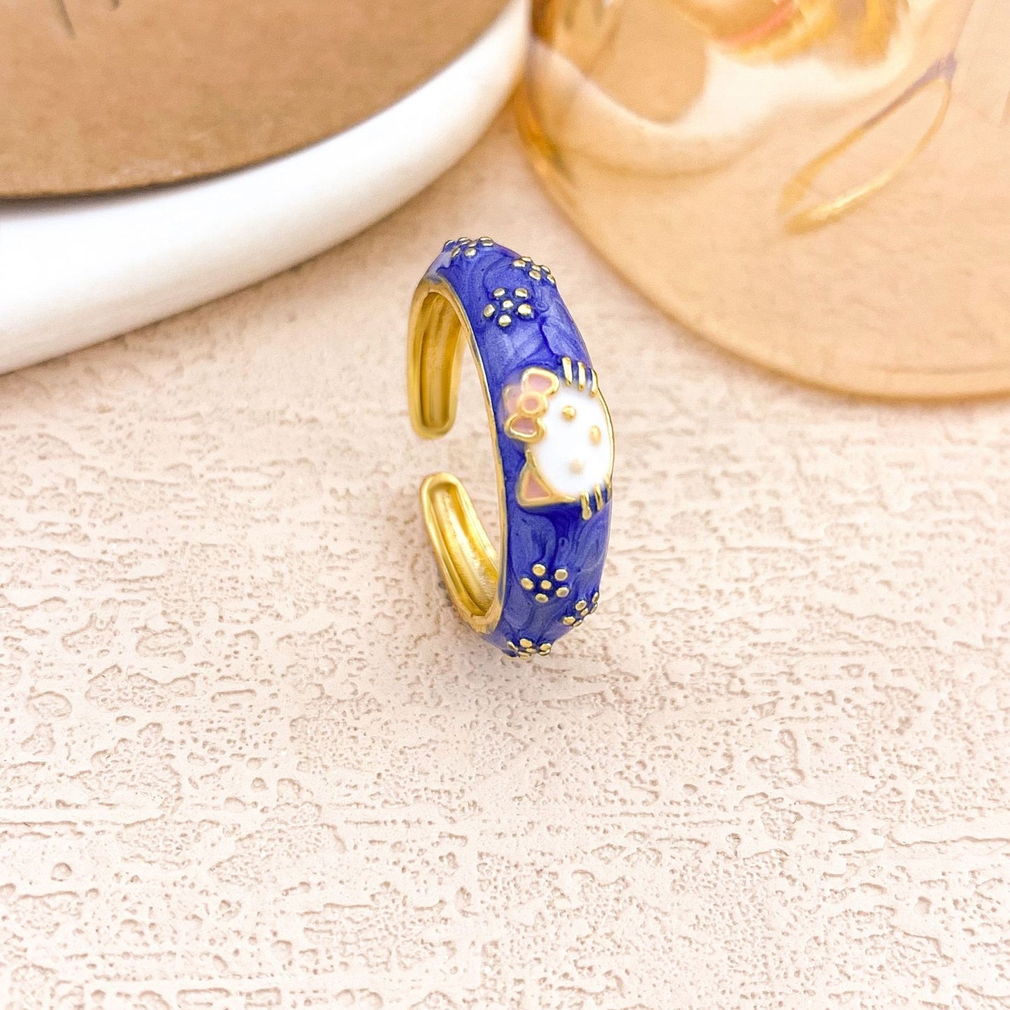 Sweet Floral Alloy Gold Plated Ring for Women