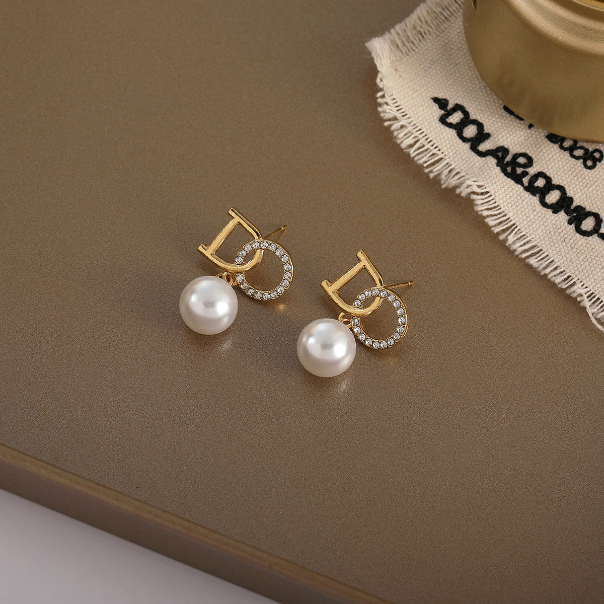 Minimalist Geometric Pearl Stud Earrings for Women with Gold-Plated Copper Base Springtime Elegant Ear Jewelry