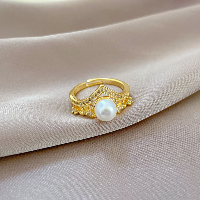 Anello da donna regolabile alla moda in ottone cavo placcato oro a forma di corona in stile cartone animato