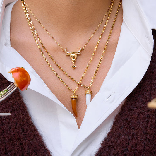 Minimalist Stainless Steel PVD Plated Geometric Bull Head Pendant Necklace with Resin and Rhinestone for Women