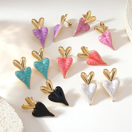 Pendientes de acero inoxidable con forma de corazón dulce y elegante con goteo de aceite