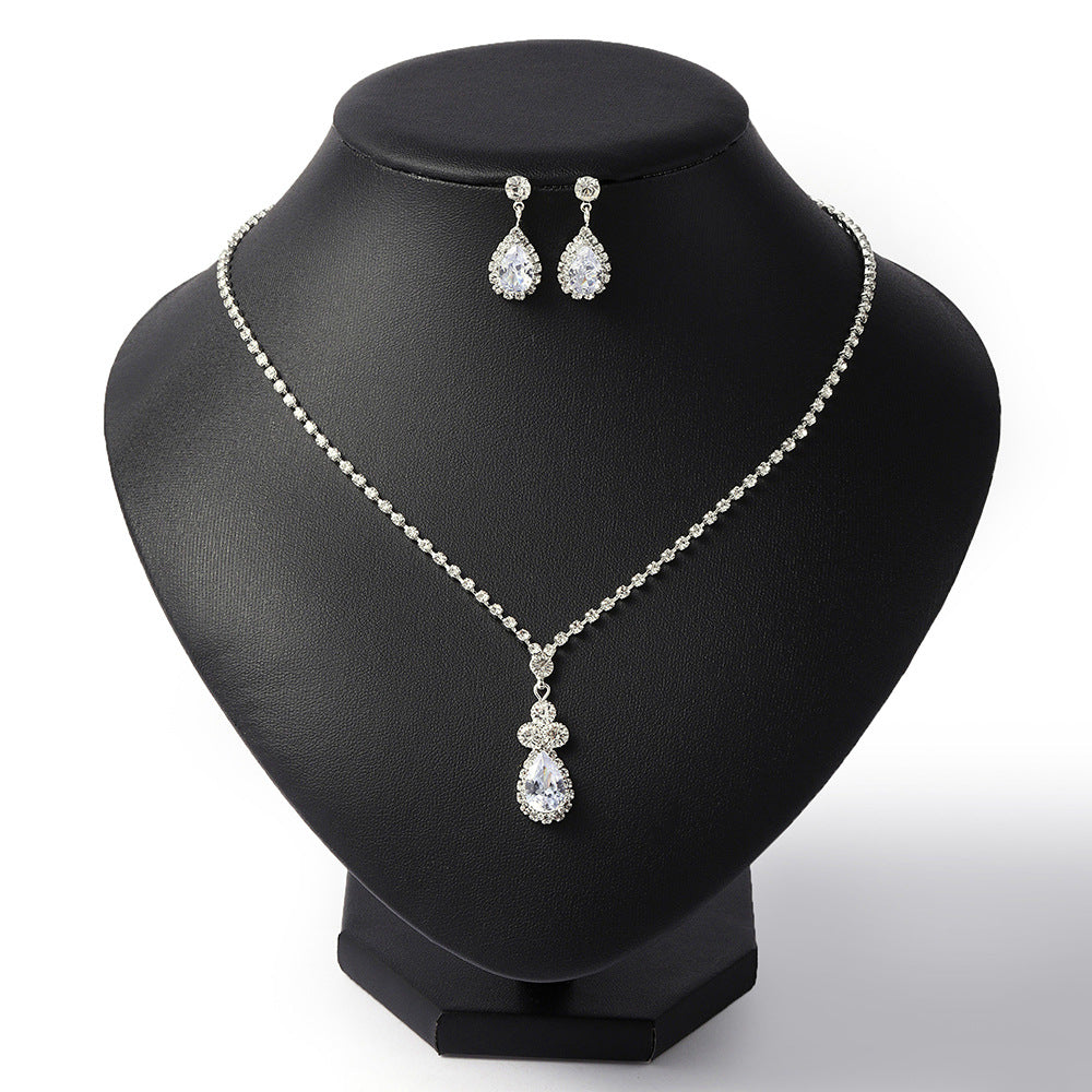 Fashionable Water-Drop Pendant Necklace and Earrings Set for Women with Rhinestone Inlay in Alloy, Wavy Chain Style