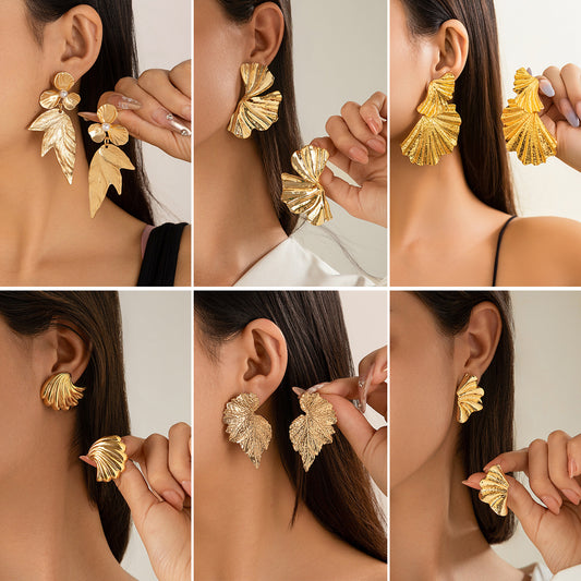 Pendientes Punk con Hojas de Ginkgo en Aleación de Zinc con Baño de Oro para Mujer