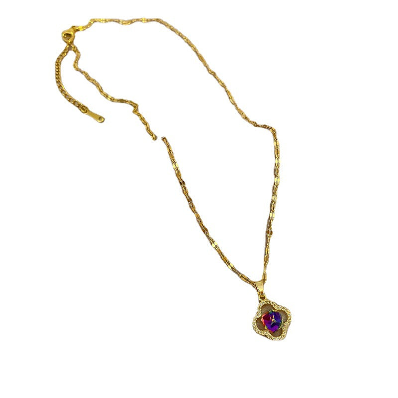 Collana con Pendente a Quadrifoglio Minimalista in Acciaio al Titanio con Intarsio di Strass da Donna