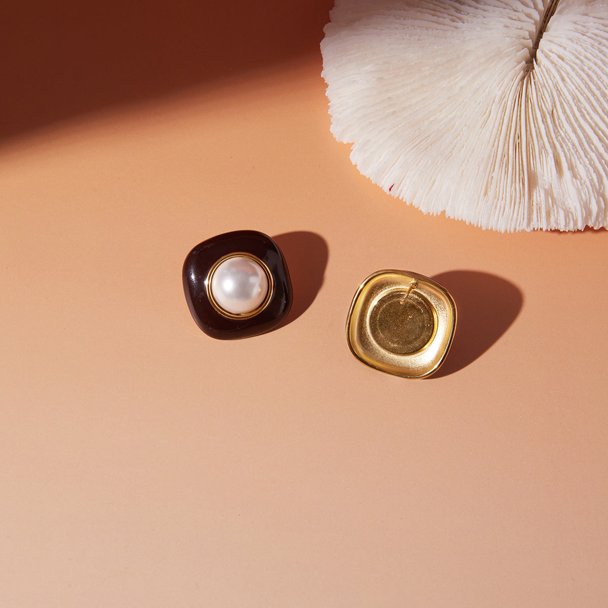 Pendientes de Tachuela de Perlas Esmaltadas de Acero Inoxidable con Diseño Geométrico Minimalista para Mujer