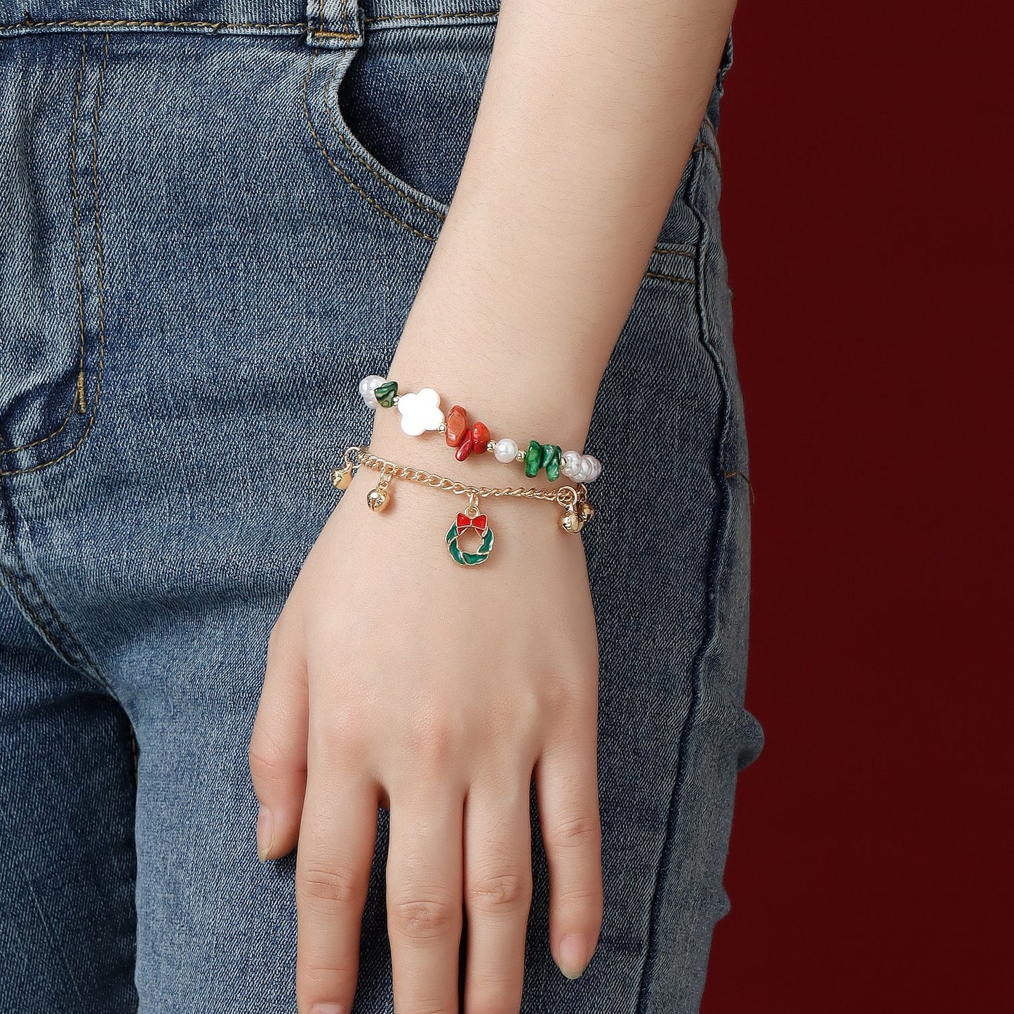 Minimalist Geometric Clover Bell Pearl Bracelet with Plated Finish for Christmas and Anniversary Gifting