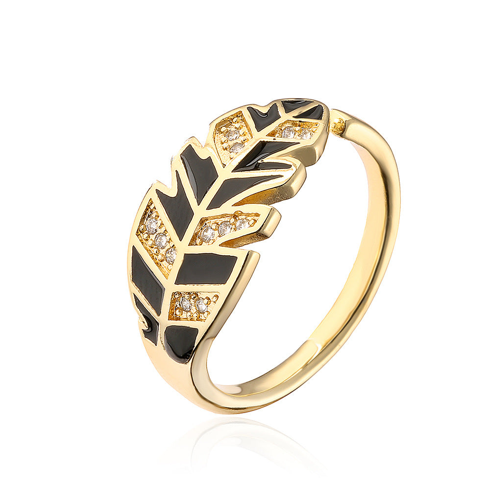 Anello Minimalista Geometrico a Foglia in Rame con Placcatura in Oro e Intarsio in Zircone per Donne