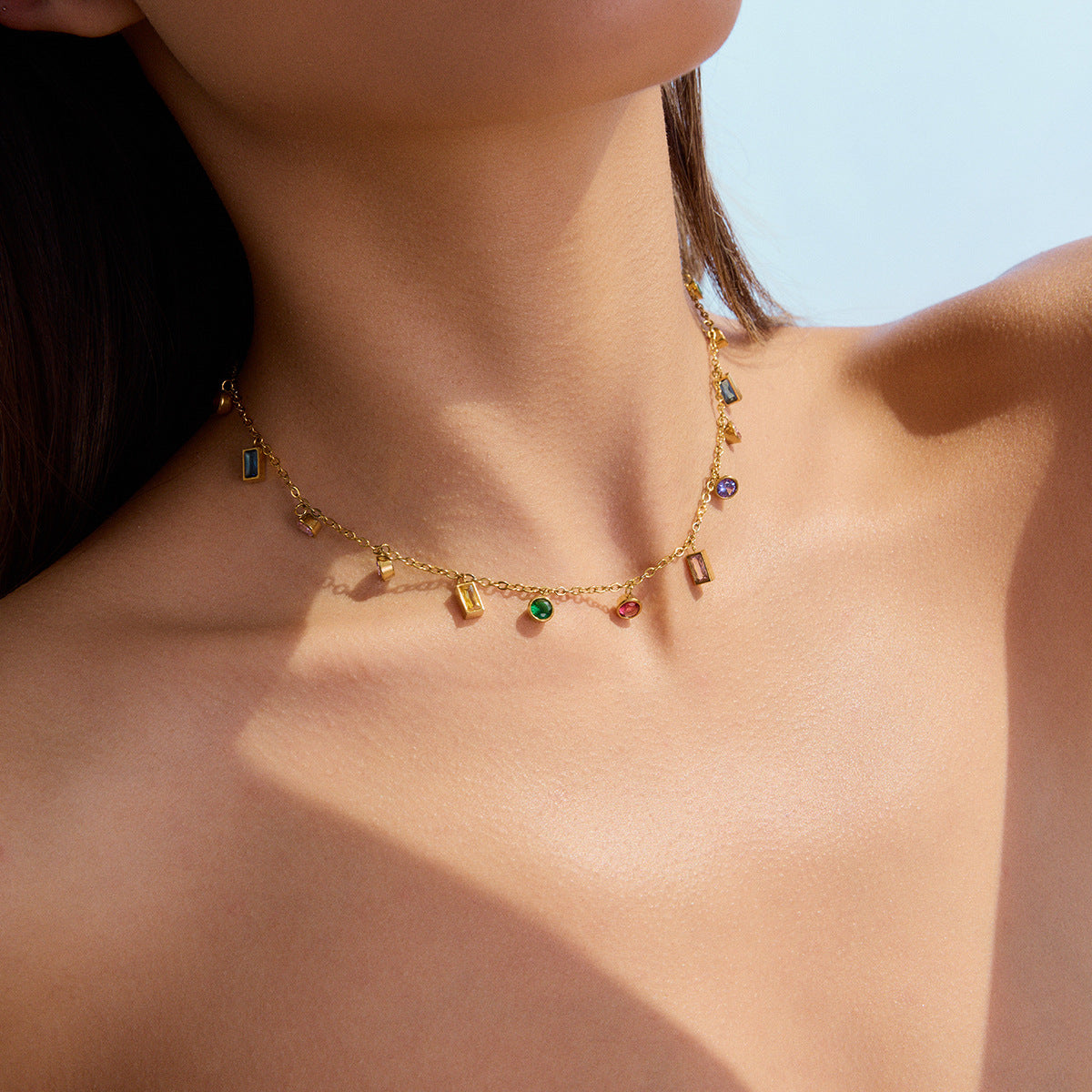 Collana geometrica rotonda in acciaio inossidabile placcato con ciondolo in acciaio al titanio da donna