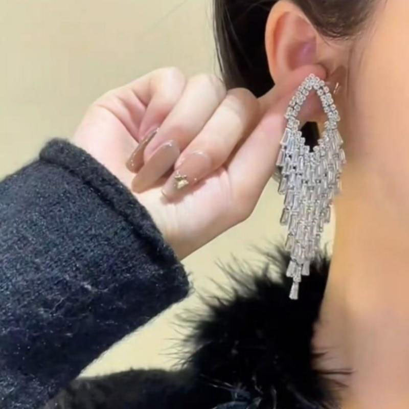 Orecchini pendenti di lusso a rombo geometrico con zirconi cubici su perni in argento 925