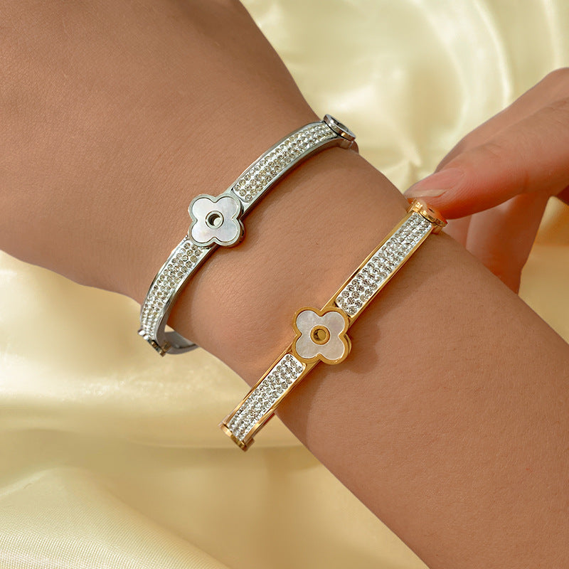 Vintage White Shell Plum Blossom Full Cubic Zirconia Plated Titanium Steel Spring Bracelet
