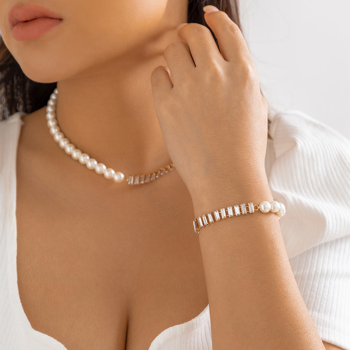 Minimalist Hip-hop Geometric Square Cubic Zirconia Pearl Rhinestone Claw Chain Necklace for Women