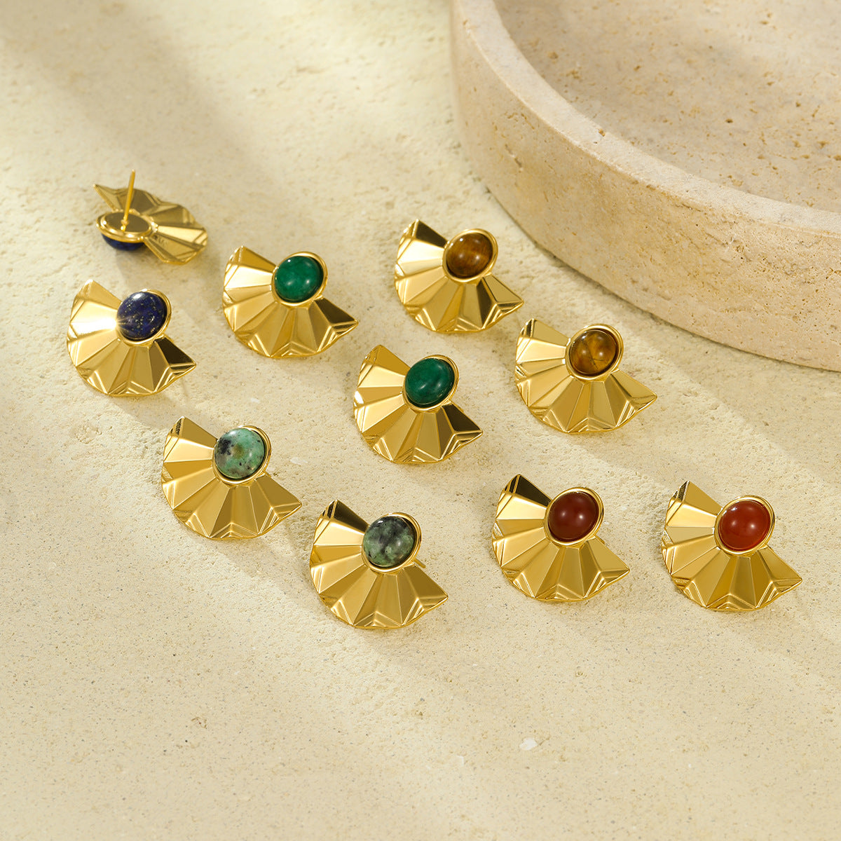 Pendientes de tuerca de acero inoxidable semircirculares con forma de abanico, minimalistas de lujo, con incrustaciones de piedra natural y acabado chapado