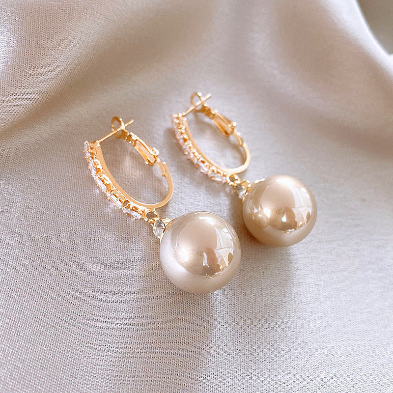 Eleganti Orecchini a Perno da Donna in Stile Francese Vintage con Zirconi Geometrici e Perle Imitazione