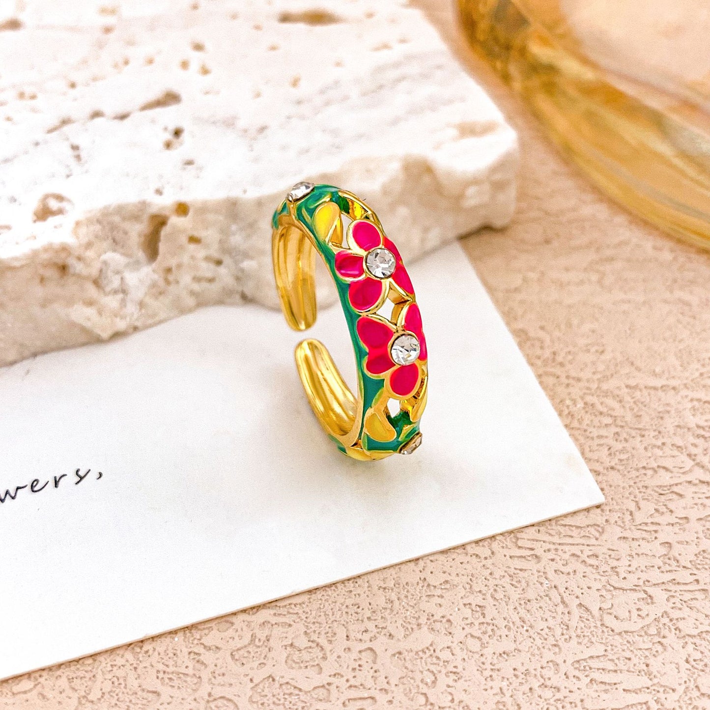 Anello in lega placcato oro con design floreale e cavo, elegante e di lusso, per donna