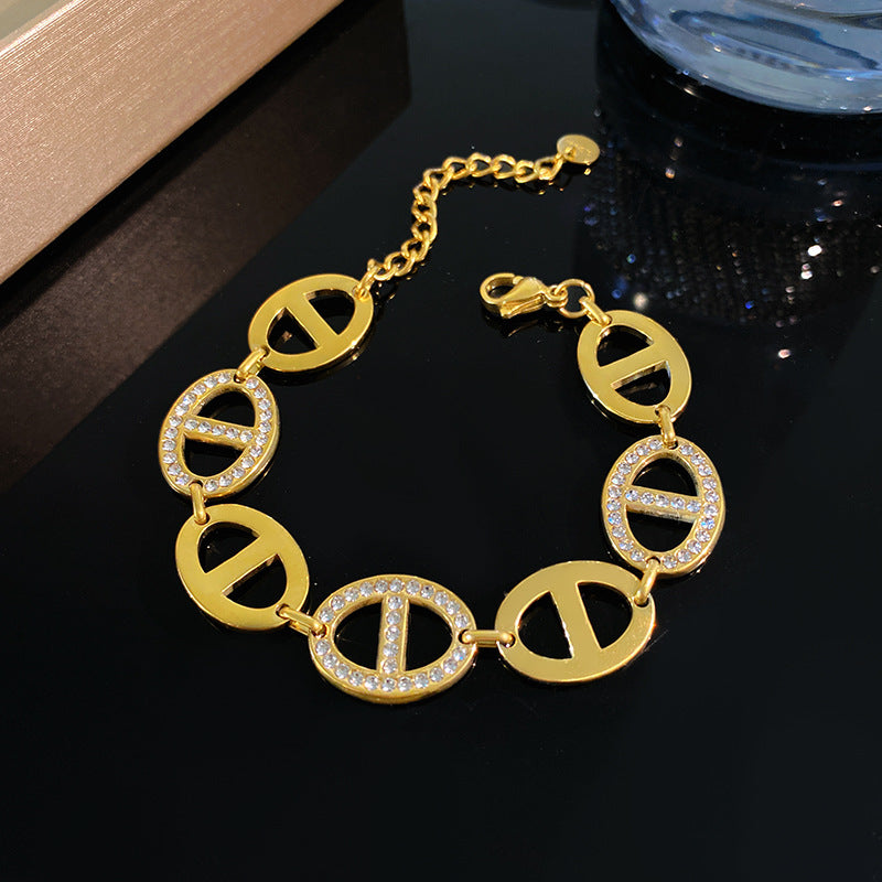 Sweet Streetwear 18K Gold Plated Oval Geometric Titanium Steel Bracelet with Cubic Zirconia