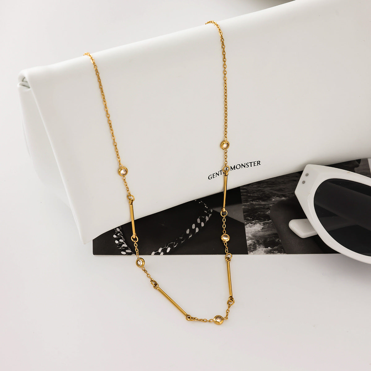 Collana Geometrica di Lusso da Donna in Acciaio Inossidabile Placcato Oro 18K con Zirconia Cubica