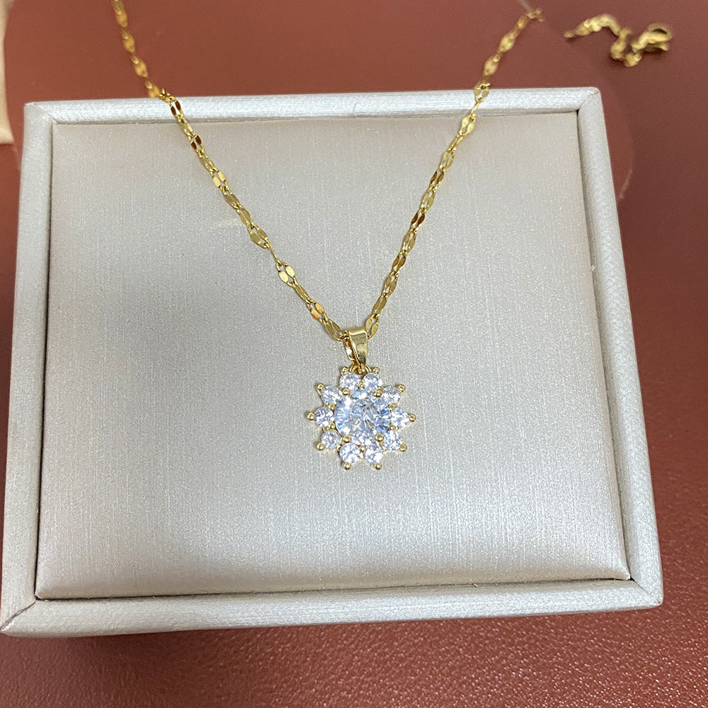 Collana con Ciondolo Girasole Minimalista e Orecchini in Acciaio al Titanio con Finitura Galvanizzata, Design a Catena O per Uso Unisex