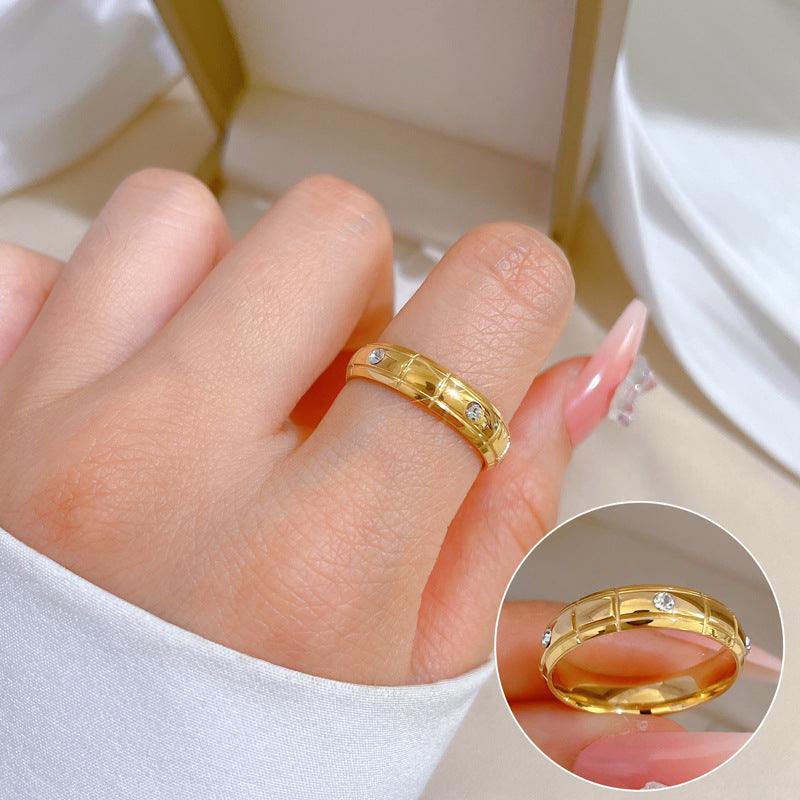 Minimalist Geometric Titanium Steel Polished Ring for Men and Women, Cool Aesthetic Index Finger Ring for Clubbing and Daily Wear