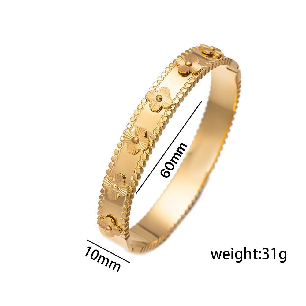 Fashion Geometric Clover Laser Plated 18K Titanium Steel Bracelet for Women