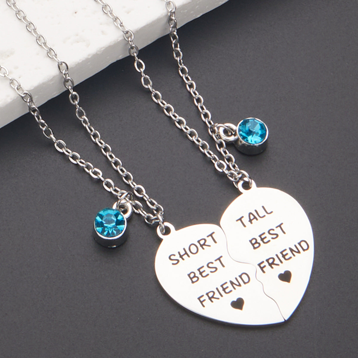 Natural Vintage Heart-Shaped Stainless Steel Pendant Necklace with Polished Titanium Steel Charm on O-Chain for Women