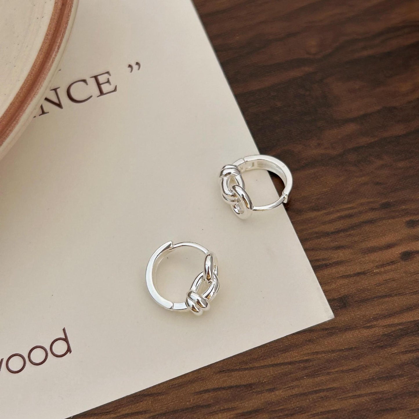 Minimalist Korean-Style Knot Ear Cuffs for Women Made of 925 Sterling Silver with Gold Plating, Asymmetrical Double-Ring Design