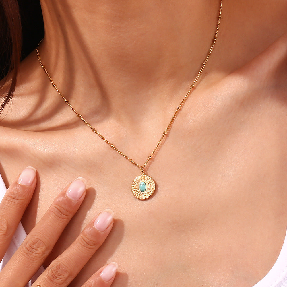 Collar con Colgante Redondo Geométrico Minimalista Turquesa para Mujer de Acero Inoxidable con Baño de Oro de 18K y Textura Martillada