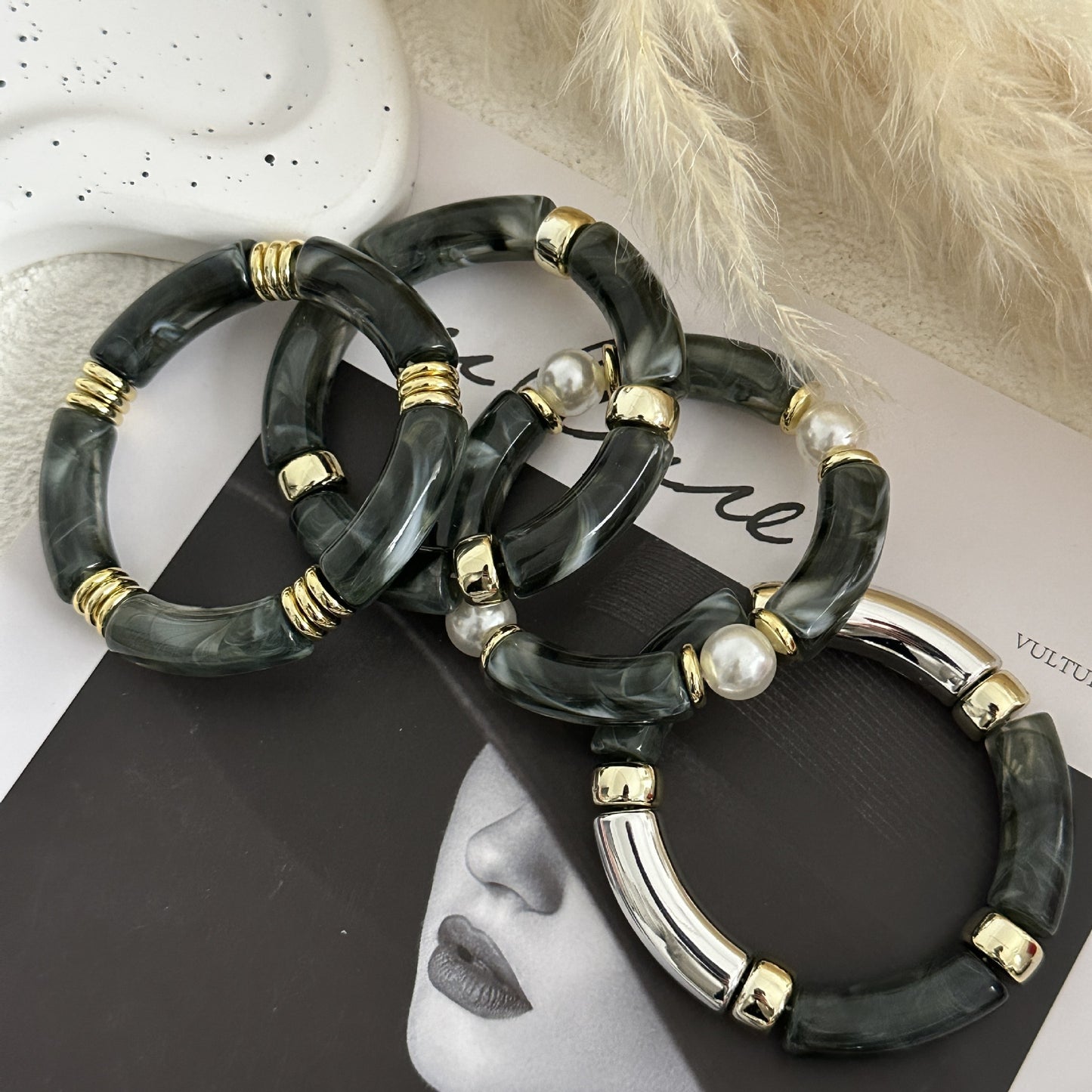 Fashion Vintage Geometric Acrylic Drip Oil Curved Tube Bracelet