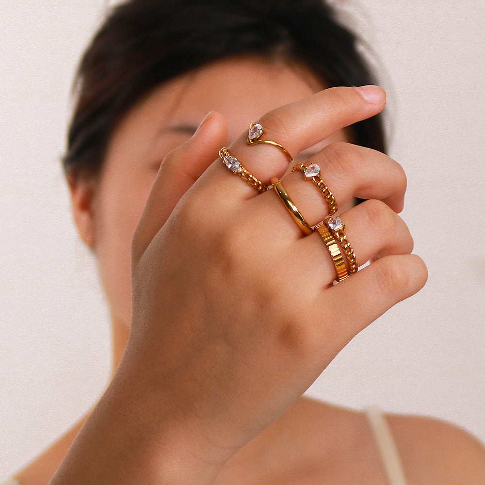 Minimalist Geometric Stainless Steel Ring with 18K Gold Plating and Zirconia for Women and Men
