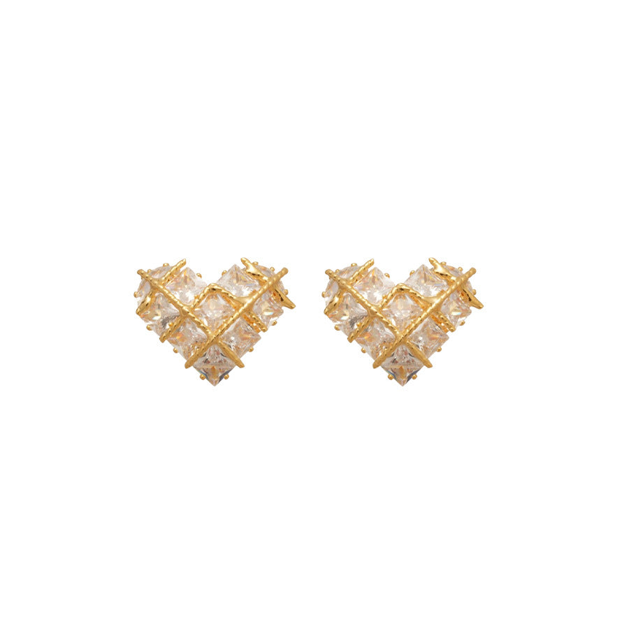 Orecchini a perno da donna a forma di cuore in zircone, in rame placcato oro stile lusso, con perni in acciaio inossidabile
