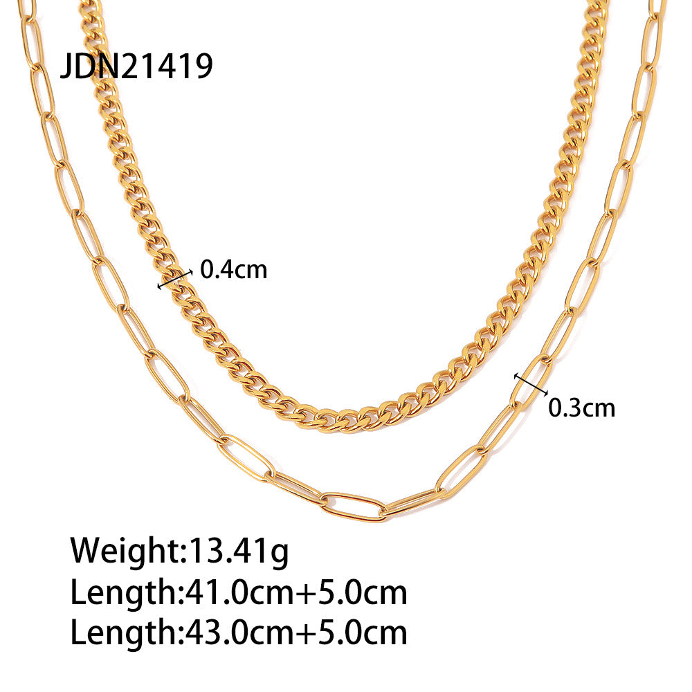 Collana con Pendente Geometrico Minimalista in Acciaio al Titanio con Finitura Placcata da Donna, Catena a Strati Regolabile in Acciaio Inossidabile