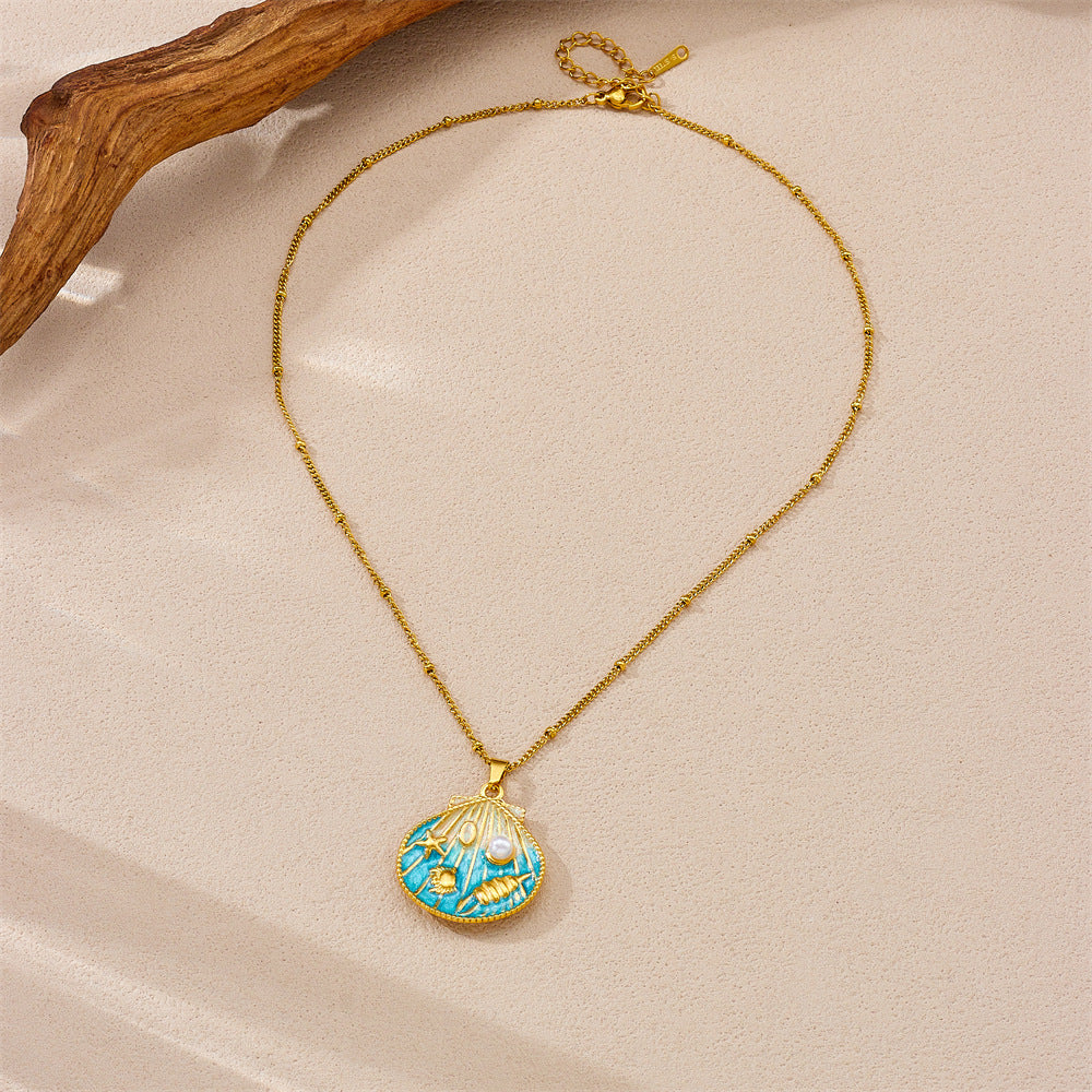Collana con ciondolo a conchiglia minimalista dolce, animale marino in acciaio inossidabile con finitura smaltata sfumata