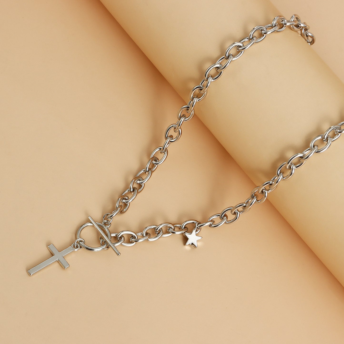 Retro Geometric Alloy Pendant Necklace with Electroplated Finish for Women